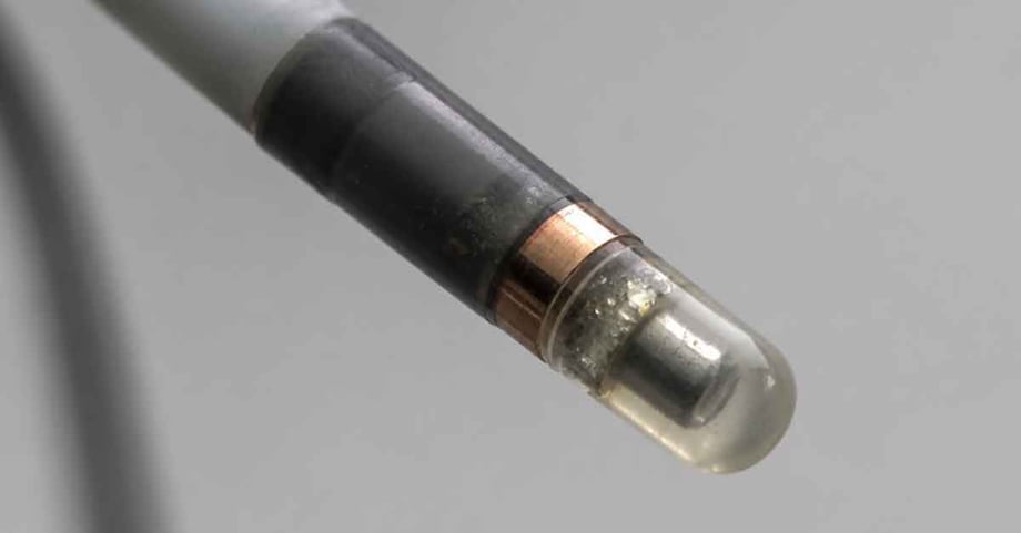 Een fabricageproces voor microspoelen levert mogelijk een van de kleinste componenten in een medisch hulpmiddel op, en toch kan dit component bepalen hoe het volledige navigatiesysteem presteert.