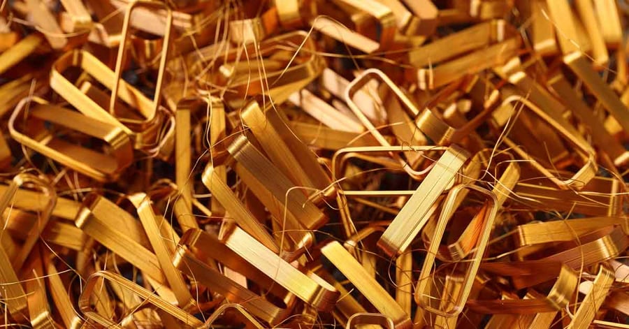 Bij de productie van spoelen speelt de gebruikte draad een centrale rol. Hoewel koper ongetwijfeld het meest gebruikte geleidermateriaal is, vooral voor klantspecifieke spoelprojecten, is het ook de moeite waard om alternatieve spoeldraden te testen, afhankelijk van de toepassing.