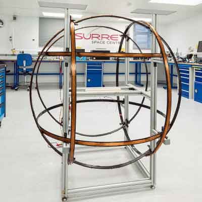 Helmholtzspoelinstallatie in het Surrey Space Centre. Bron: University of Surrey