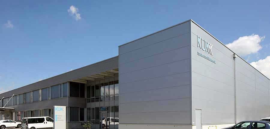 KUK ZWITSERLAND. Wereldwijde productievestigingen en een gevestigd netwerk van leveranciers garanderen de nabijheid van de klant, korte transportroutes en optimale omstandigheden voor uw spoelen, transformatoren, assemblages en elektronica op maat.
