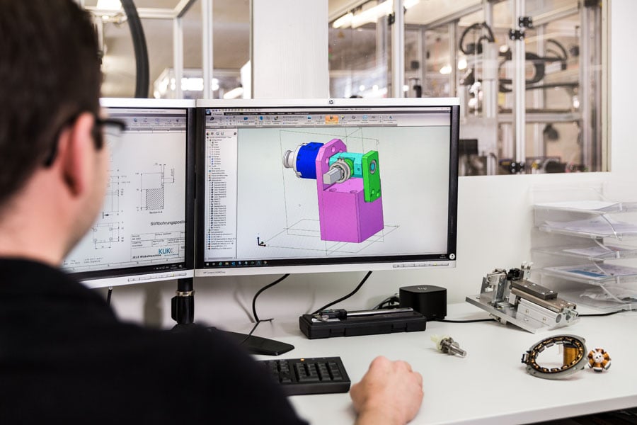 De basis voor een succesvolle productie van magneetspoelen is een CAD-tekening en een juiste lay-out van de belangrijkste parameters. Om snel vooruitgang te kunnen boeken bij de productontwikkeling is het belangrijk dat de essentiële eisen voor een klantspecifieke spoel worden gespecificeerd.